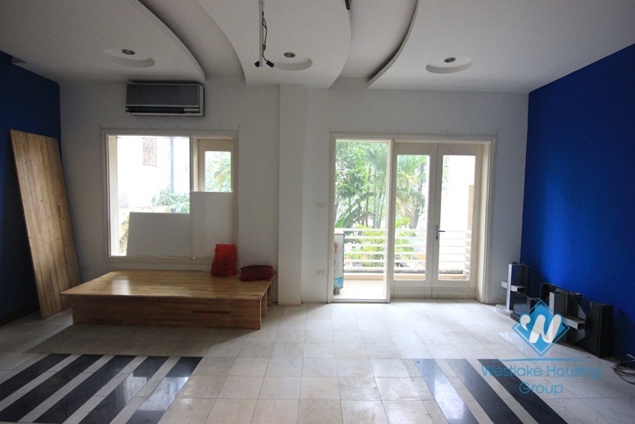 House rental on Xuan Dieu, Tay Ho